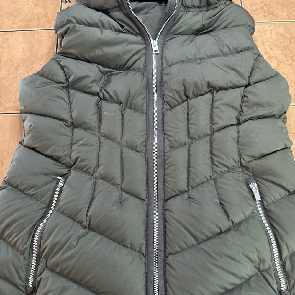 Athleta Women's Size Large Hooded Brown Puffer Vest Goose Down Zip - Picture 2 of 10